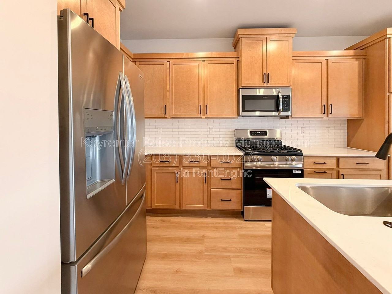 12523 W Callisto Ln - Photo 7 of 23