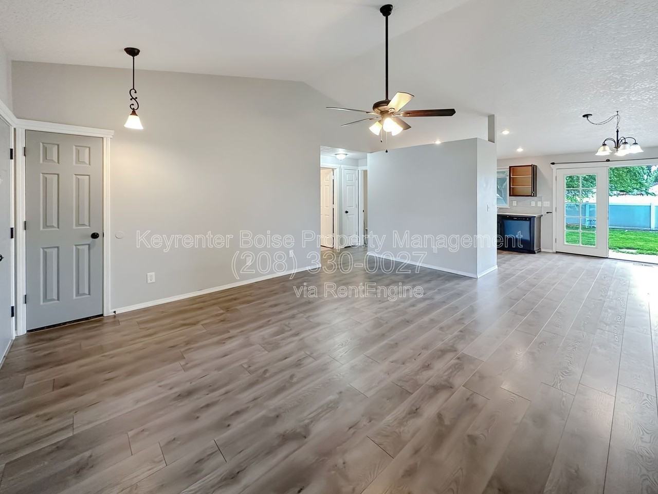 1017 W Edwards Ave - Photo 3 of 16