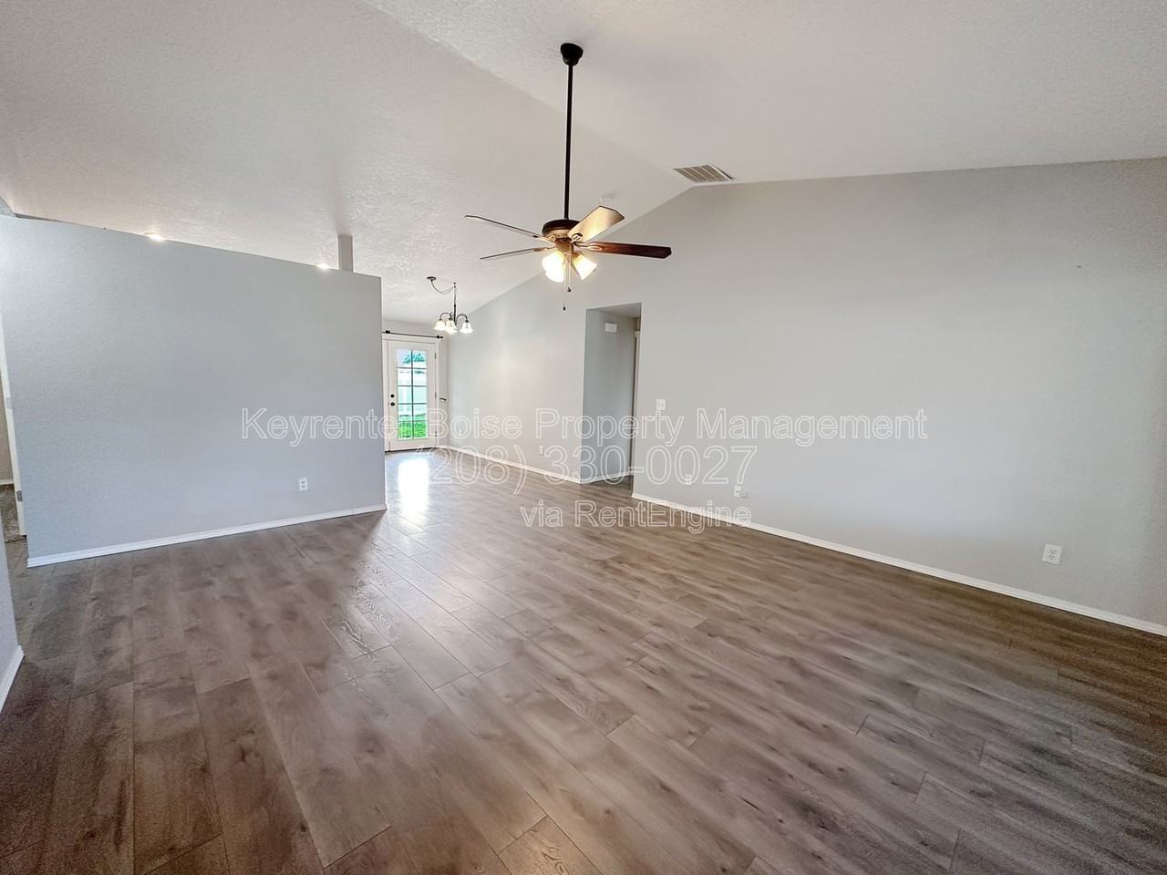 1017 W Edwards Ave - Photo 4 of 16