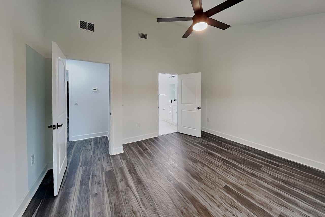 5071 Rosette Rd - Photo 6 of 17