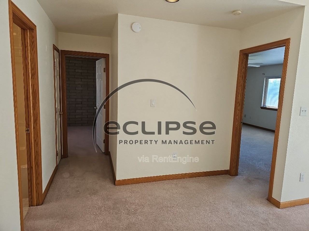 15 Sunnybrook Pl #J - Photo 7 of 20