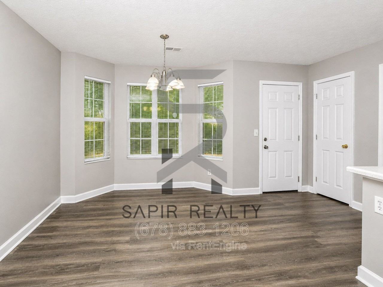 5791 Strathmoor Manor Cir - Photo 4 of 16
