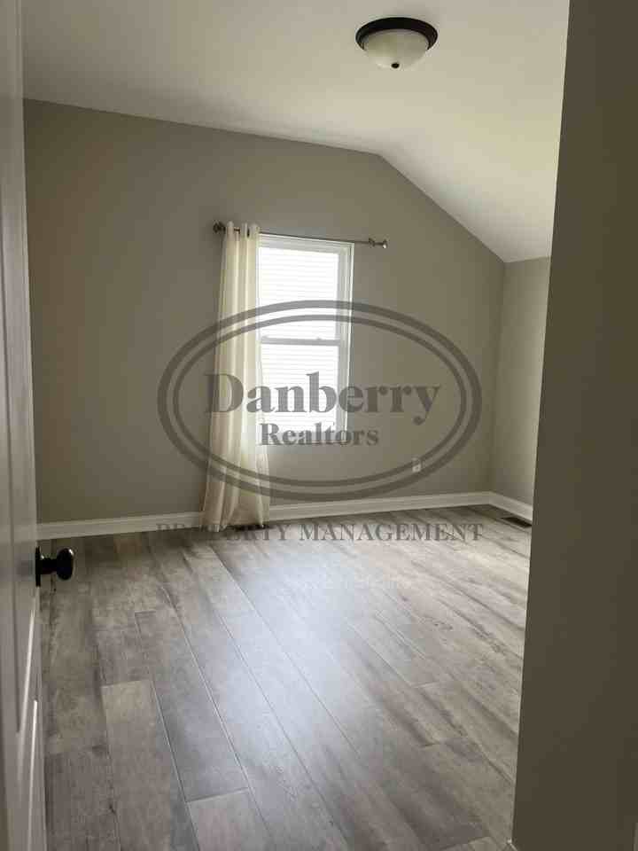 8914 Red Hawk Ct - Photo 6 of 15