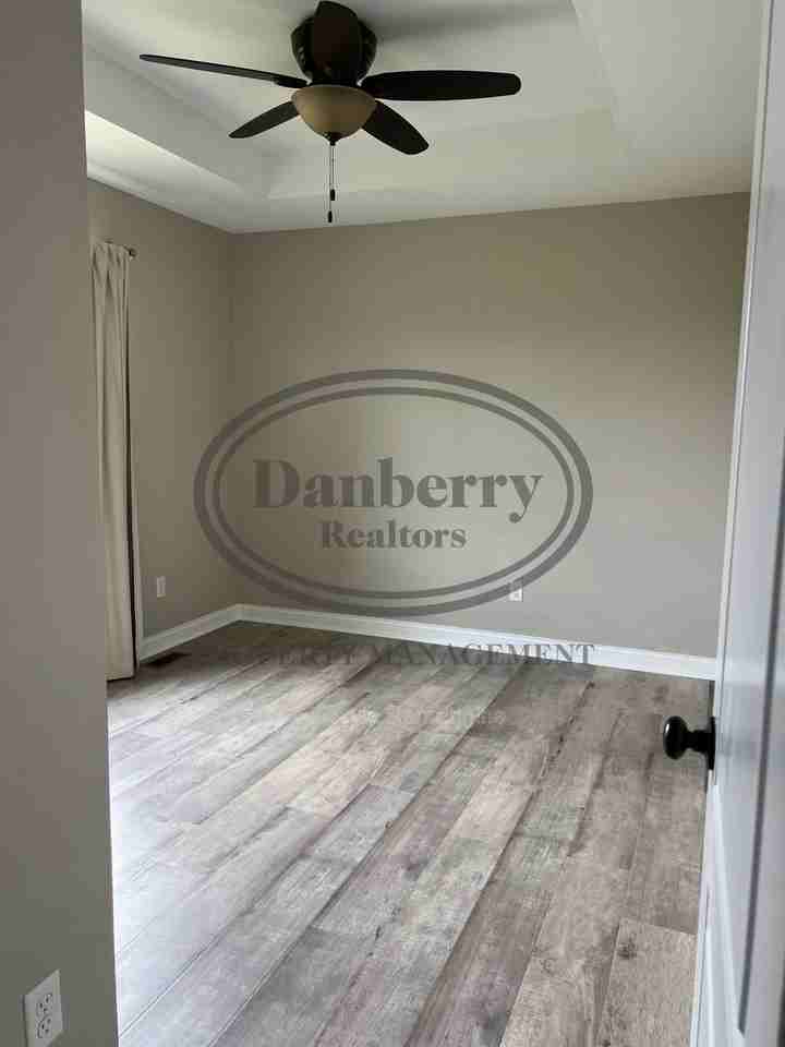 8914 Red Hawk Ct - Photo 7 of 15