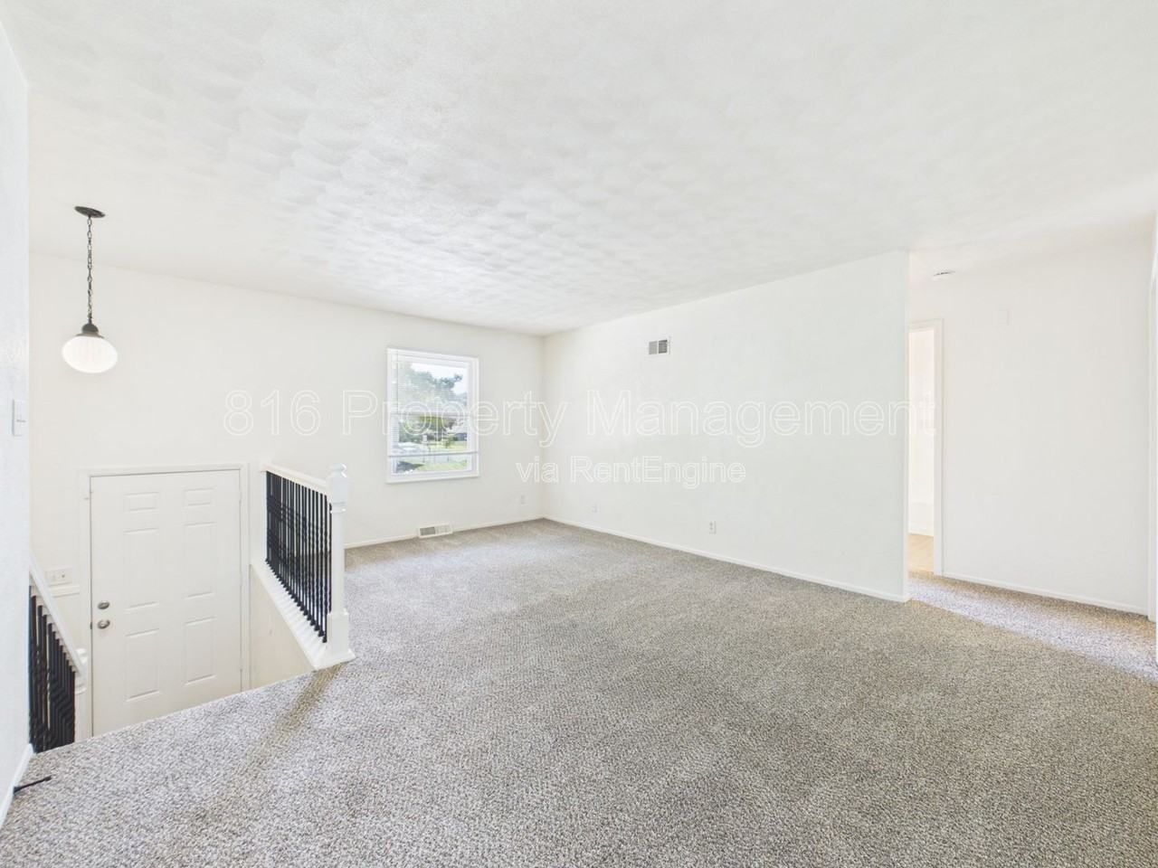 2835 Tepee Ave - Photo 2 of 24