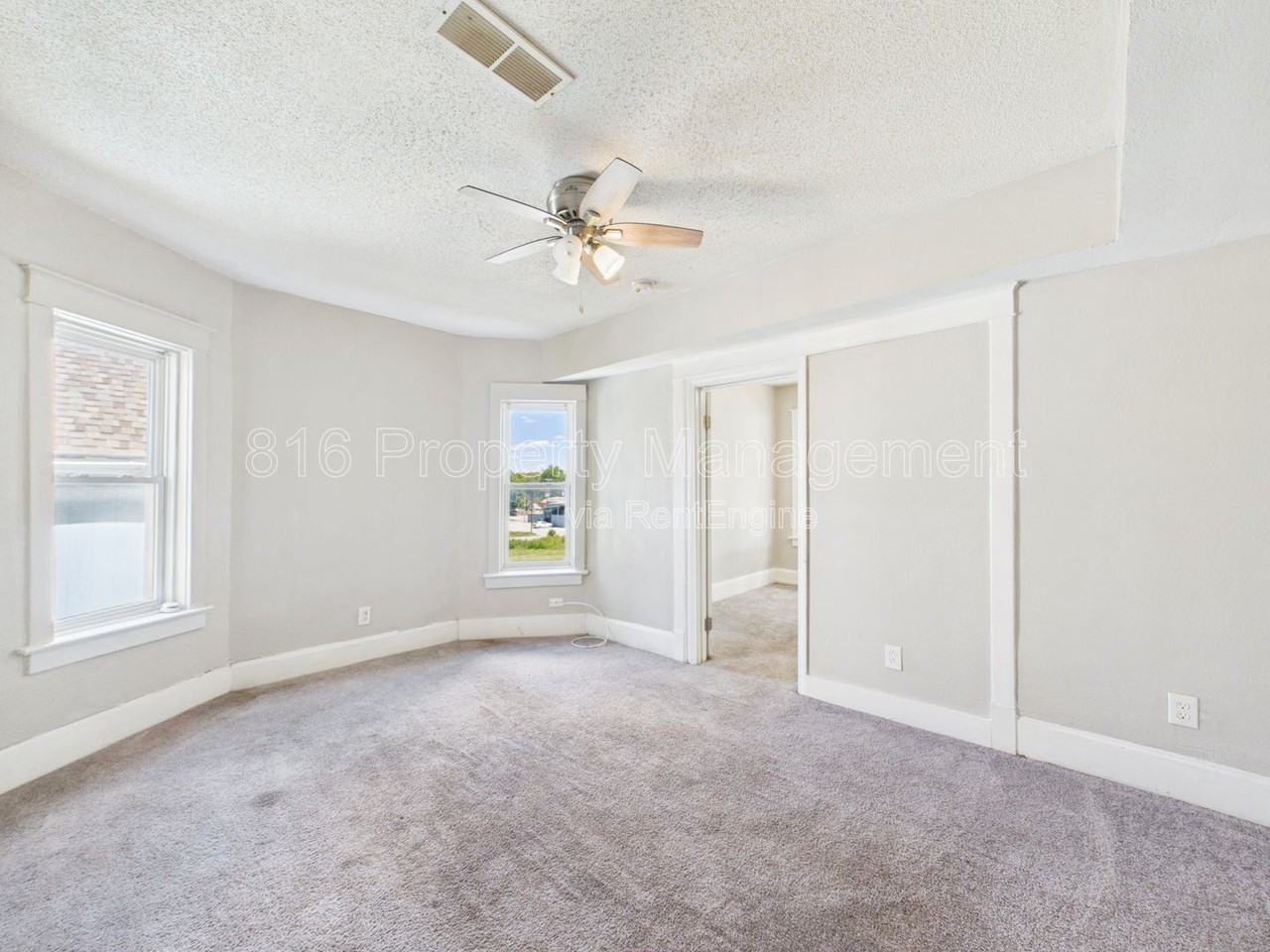 2702 Peery Ave #2E - Photo 3 of 19