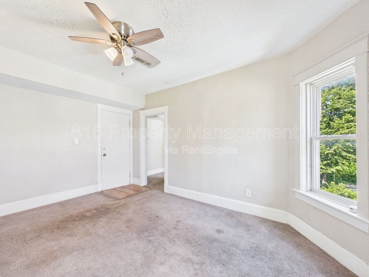 2702 Peery Ave #2E - Photo 4 of 19