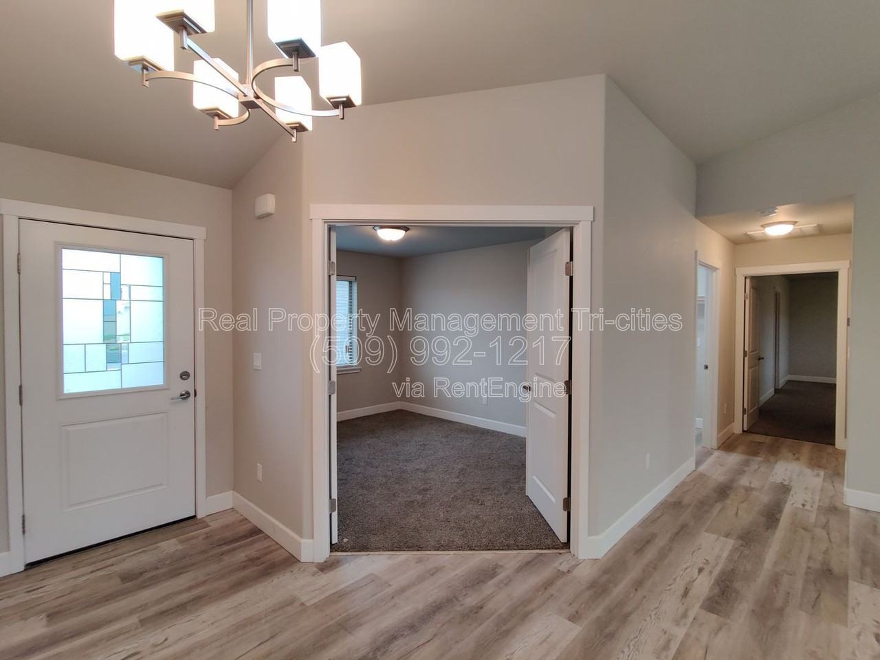 8209 Coldwater Dr - Photo 4 of 13