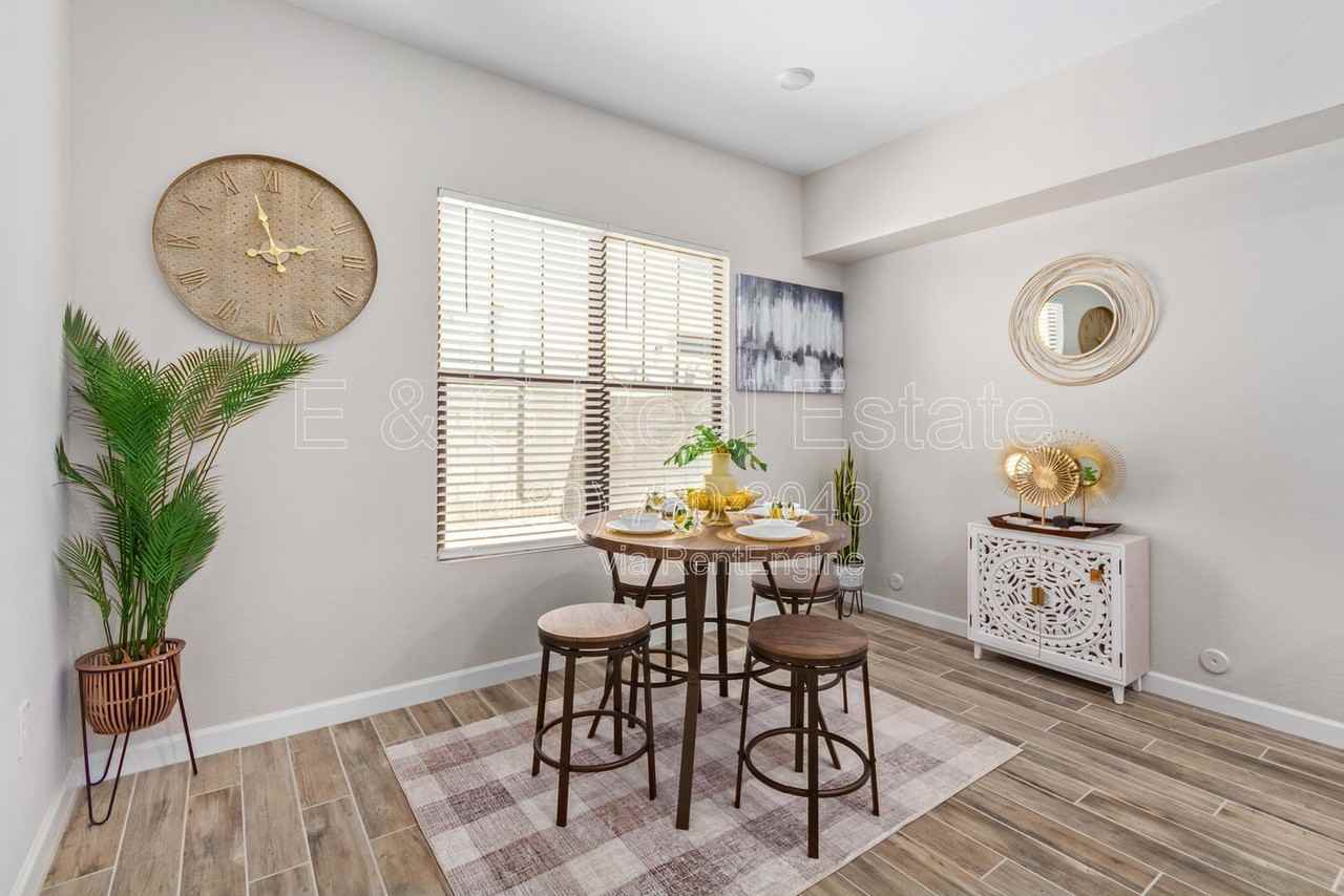 4826 E Helena Dr - Photo 7 of 39