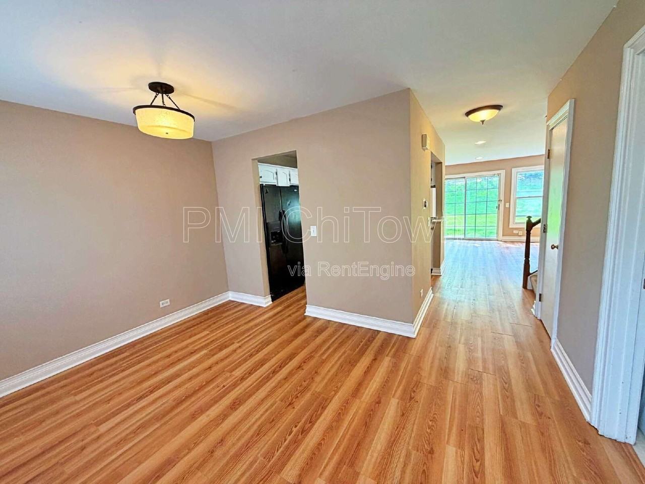 262 Greensboro Ct - Photo 3 of 23