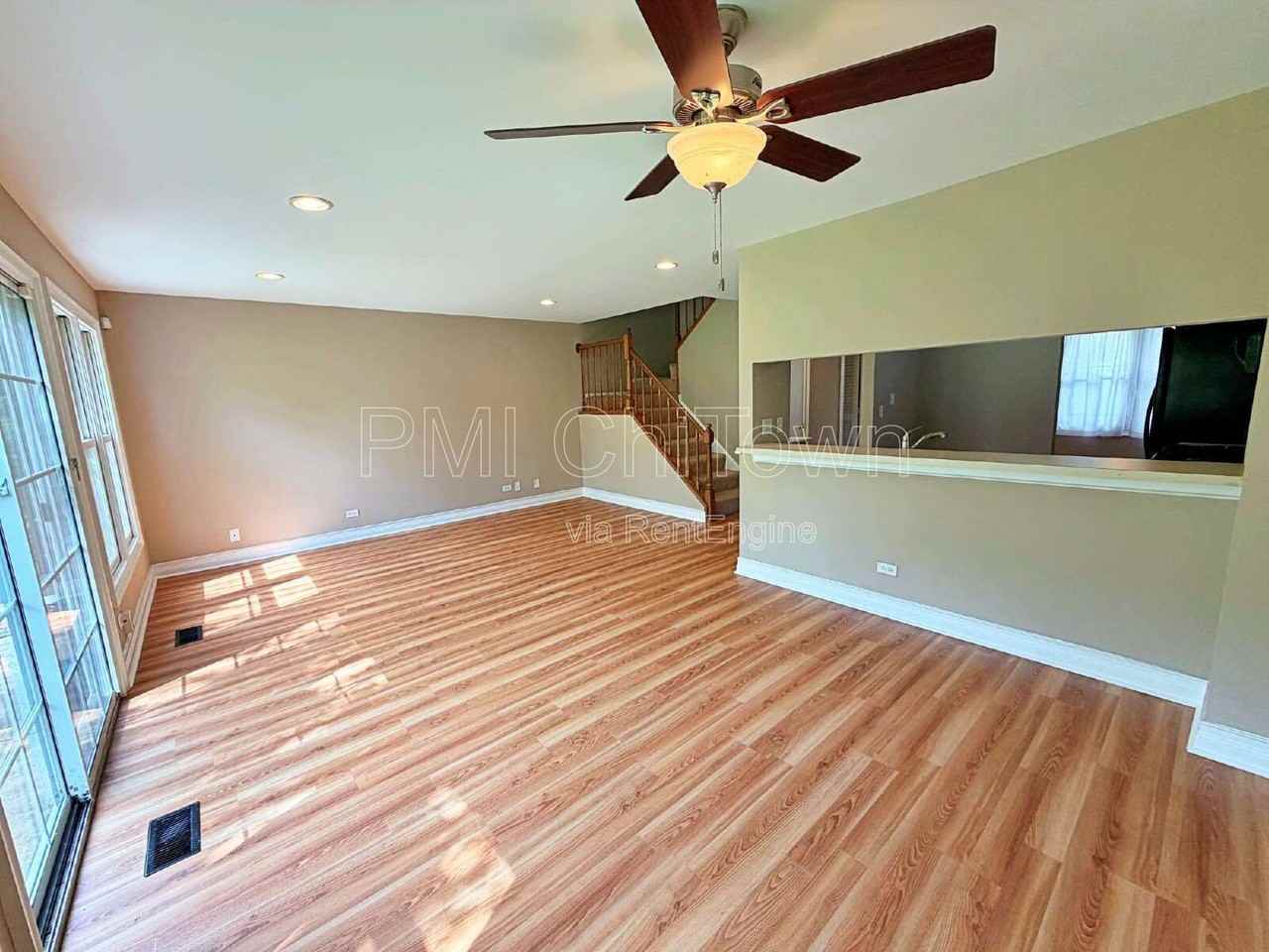 262 Greensboro Ct - Photo 4 of 23