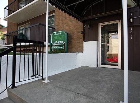 1601 23 Avenue S.W. - Photo 2 of 11