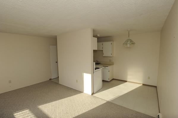 1601 23 Avenue S.W. - Photo 6 of 11
