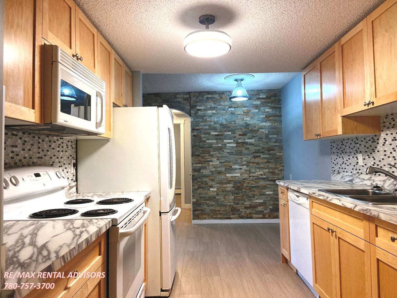 9329 104 Ave Nw - Photo 3 of 22