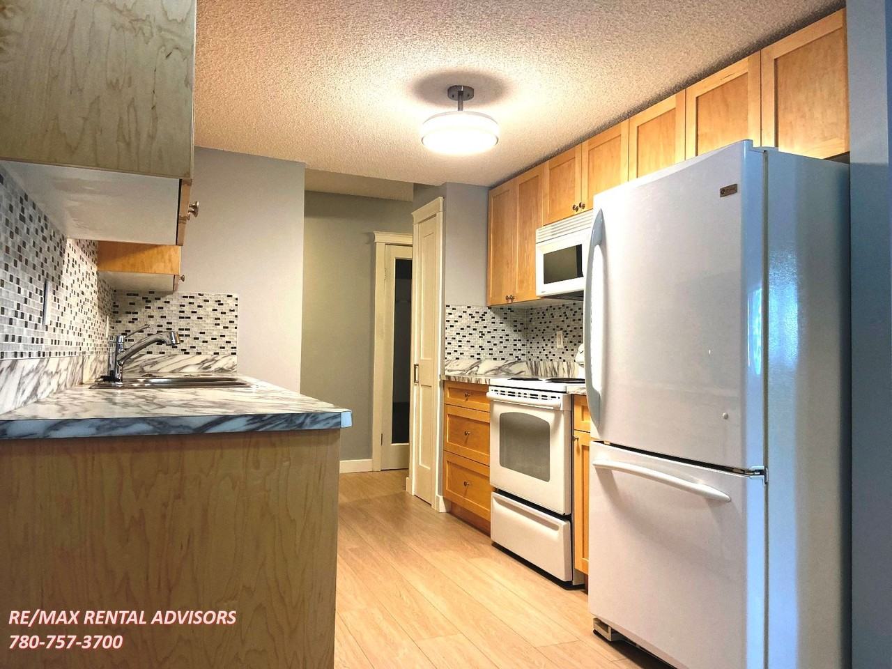 9329 104 Ave Nw - Photo 5 of 22