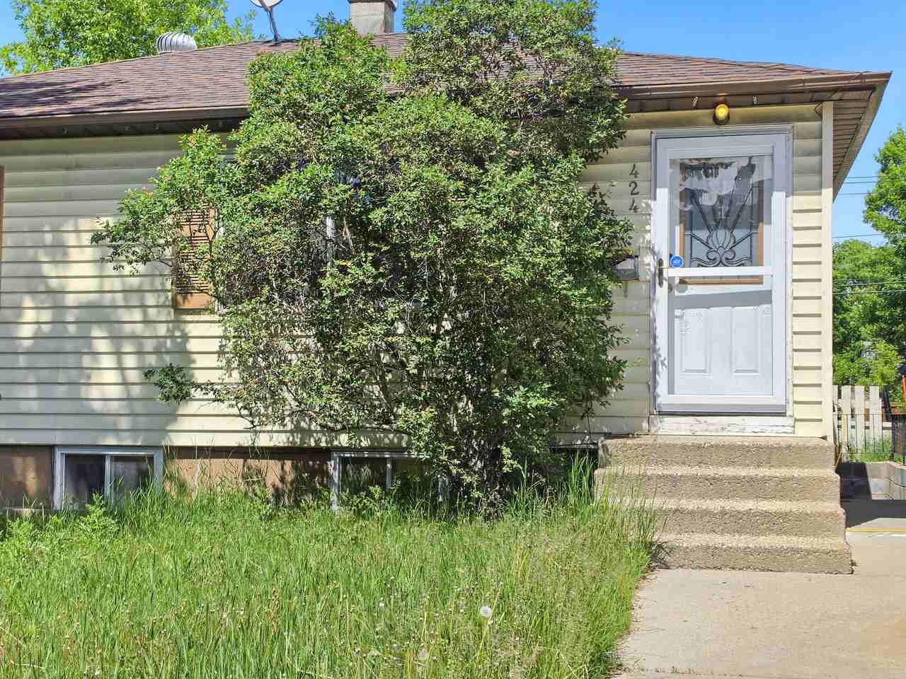 424 32 Ave Nw - Photo 2 of 21
