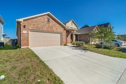 5912 Wolf Pack Dr - Photo 2 of 44