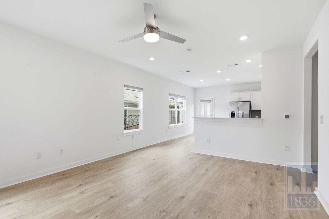 10925 Tildon Ave - Photo 5 of 50
