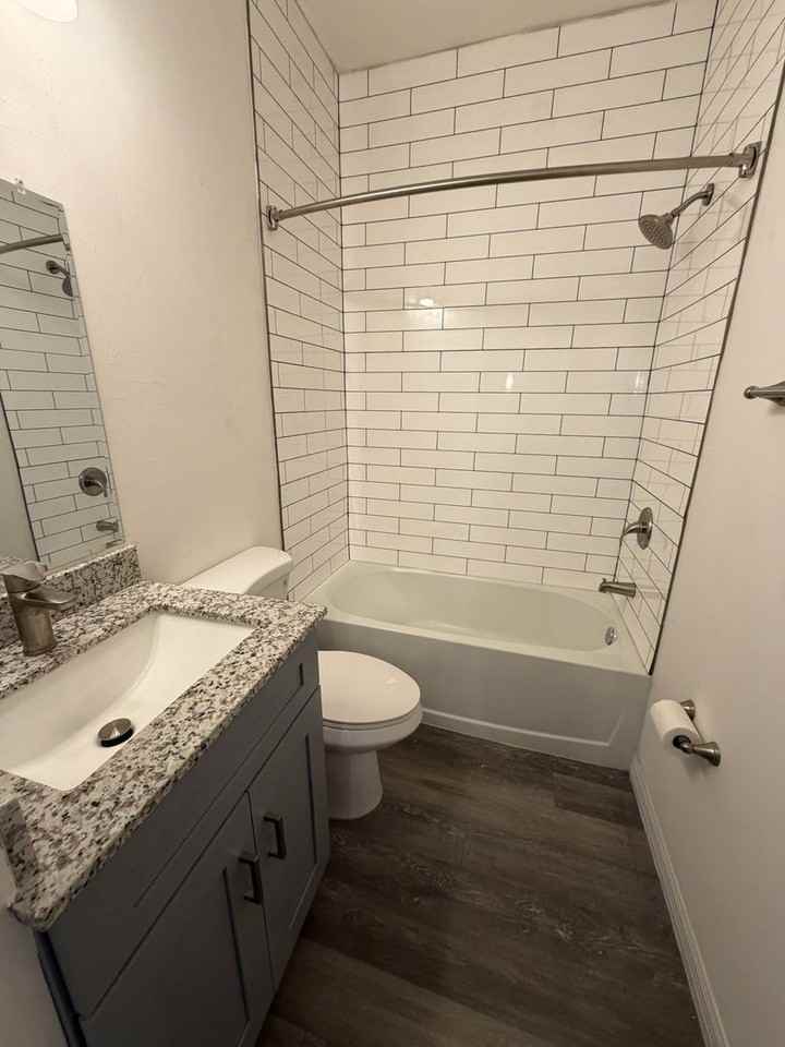 1095 Highlands Rd - Photo 6 of 15