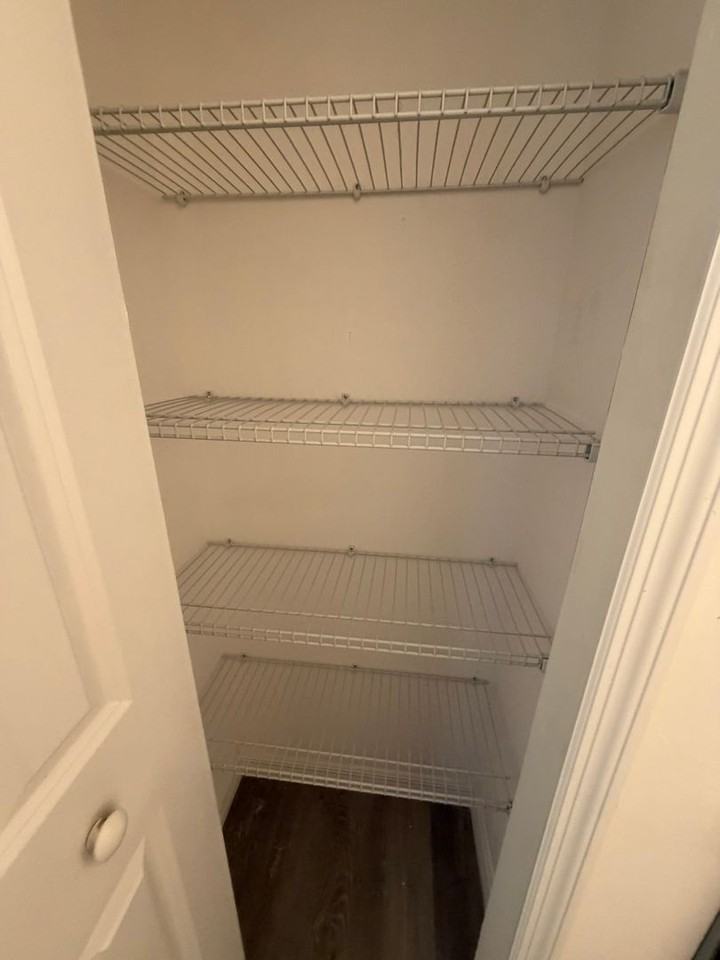 1095 Highlands Rd - Photo 7 of 15