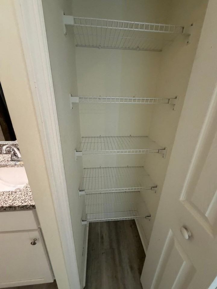 1060 San Cristobal Ave - Photo 7 of 27