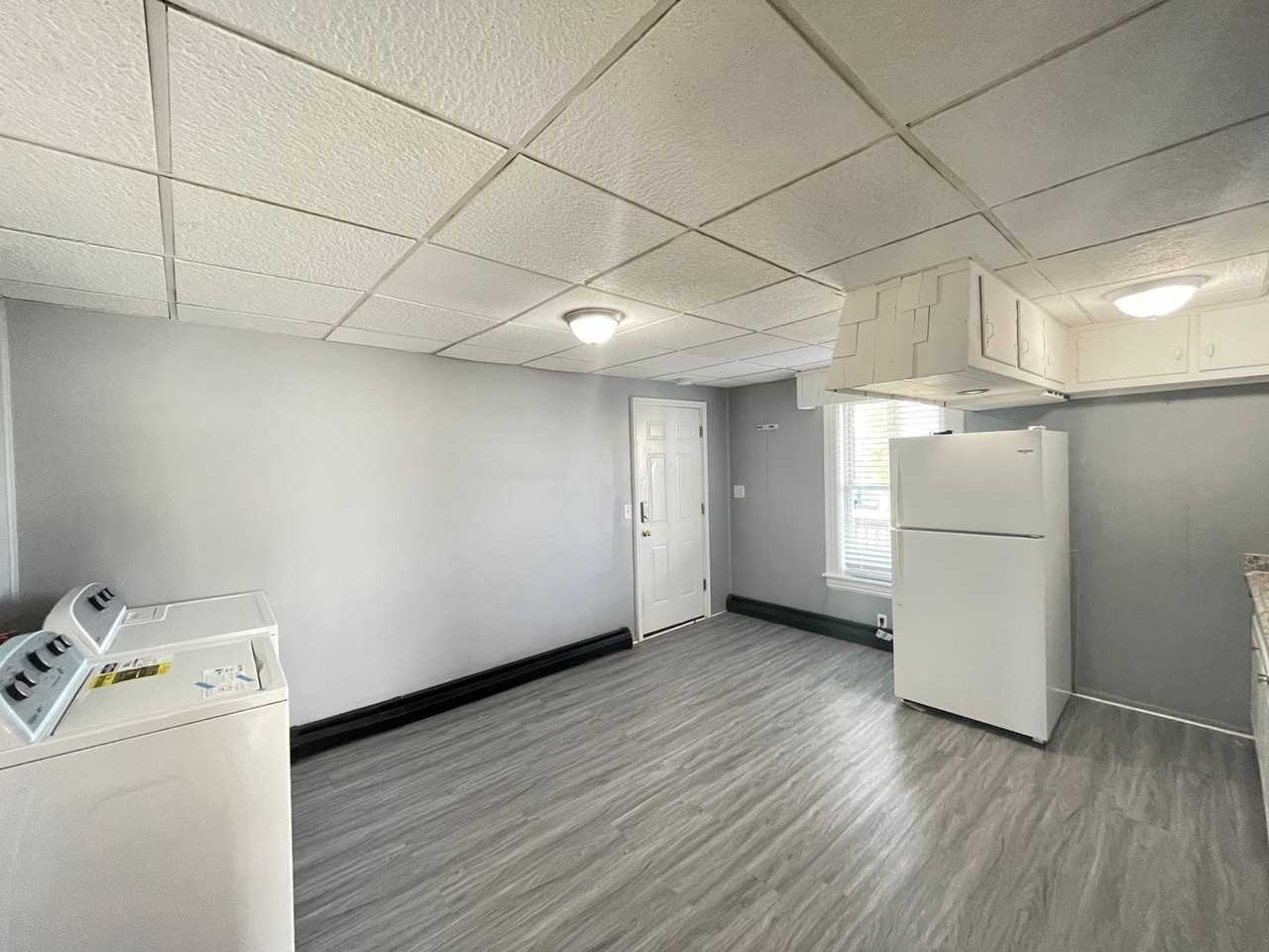 416 Rimmon St #2 - Photo 4 of 18