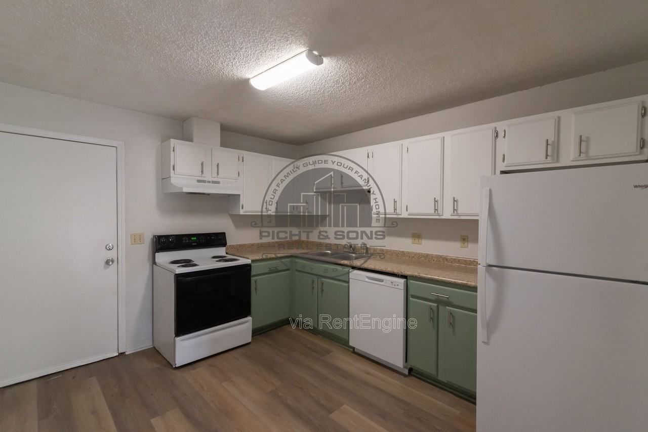 3216 Jim Lee Rd #2A - Photo 5 of 11