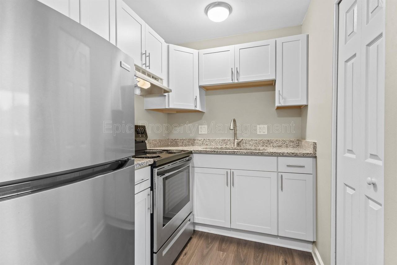 1427 Ford Ave #1427-1 - Photo 2 of 9