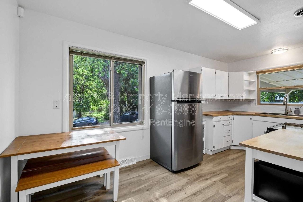 506 S 15th St - Photo 6 of 31