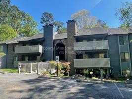 featured image of 2937 Oaktop Cir