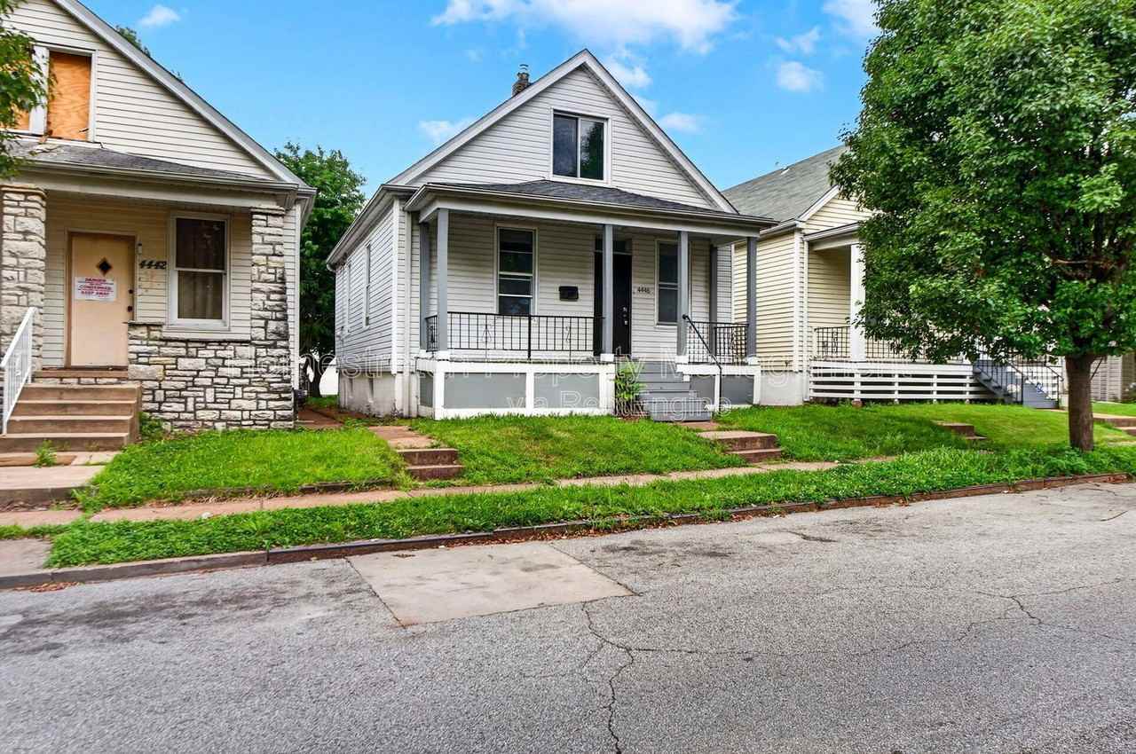 4446 Itaska St - Photo 2 of 31