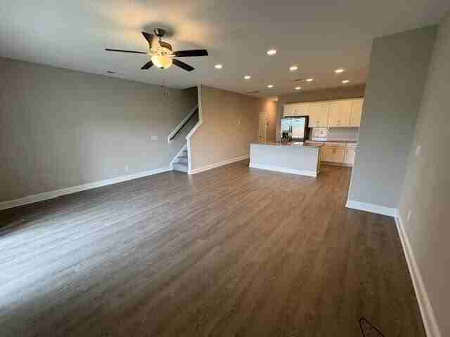 2608 Sailor Rose Ln Apt B - Photo 3 of 28