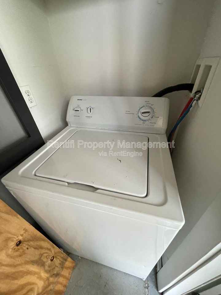 4475 Frankie Ct - Photo 7 of 18