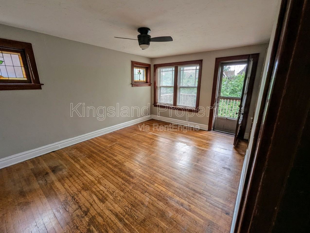 5015 Mardel Ave - Photo 2 of 9