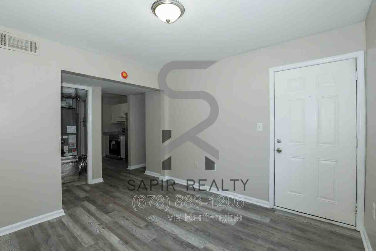 166 Anderson Ave Nw #B17 - Photo 3 of 12