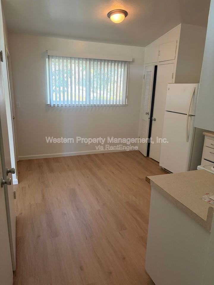 600 Park Ave #3B - Photo 2 of 6