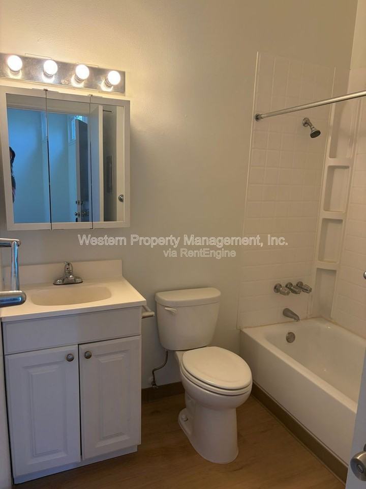 600 Park Ave #3B - Photo 6 of 6