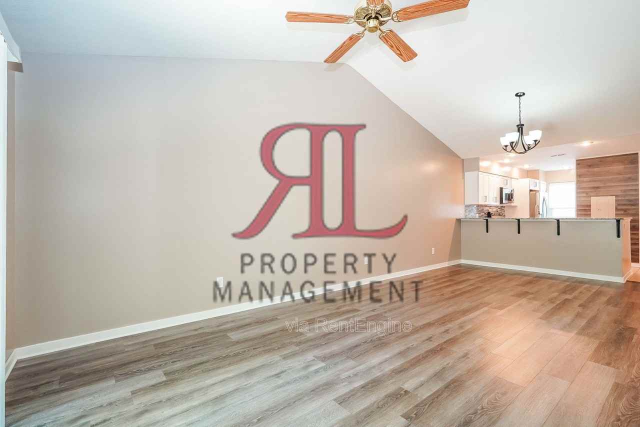 1241 Rivercrest Dr #BB - Photo 3 of 16