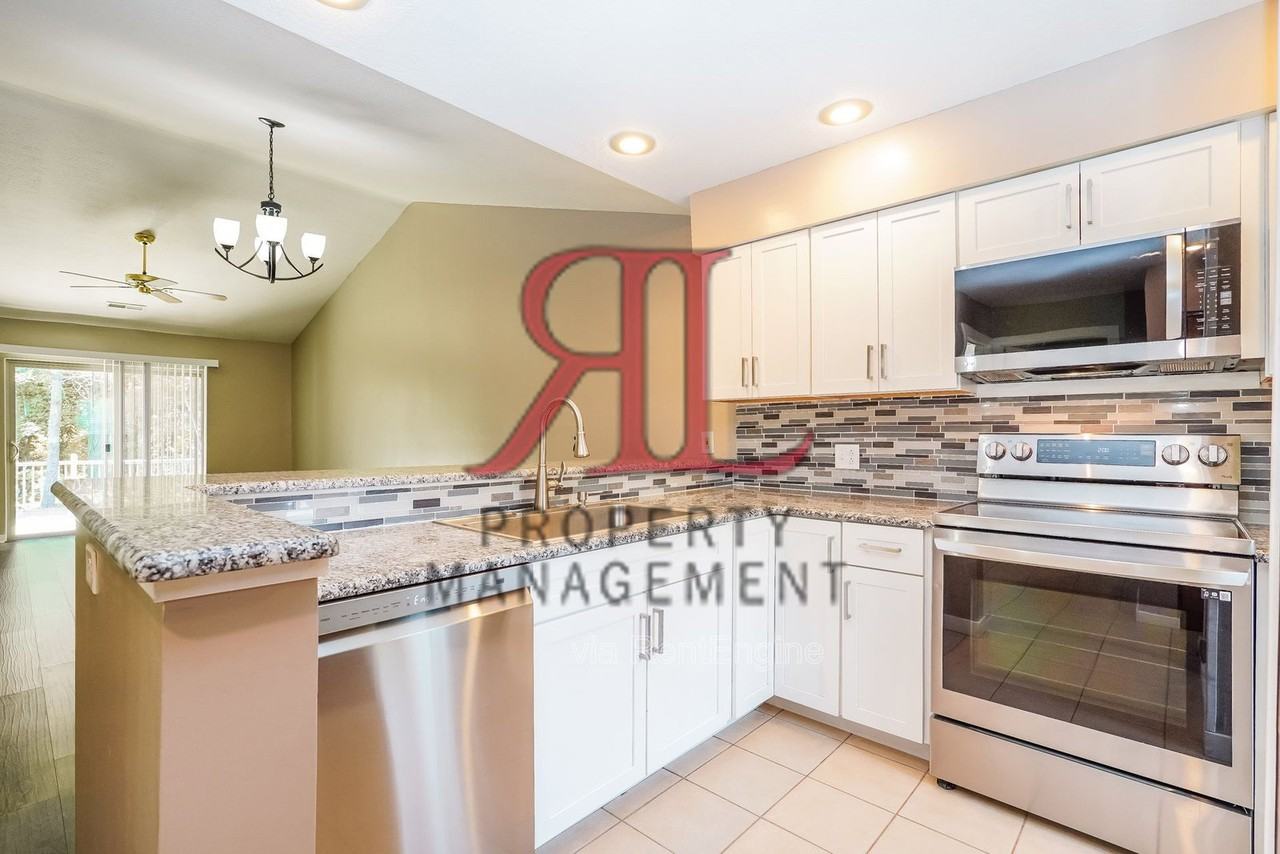 1241 Rivercrest Dr #BB - Photo 4 of 16