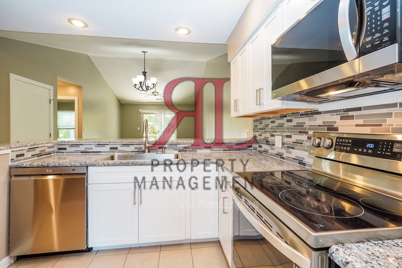 1241 Rivercrest Dr #BB - Photo 5 of 16