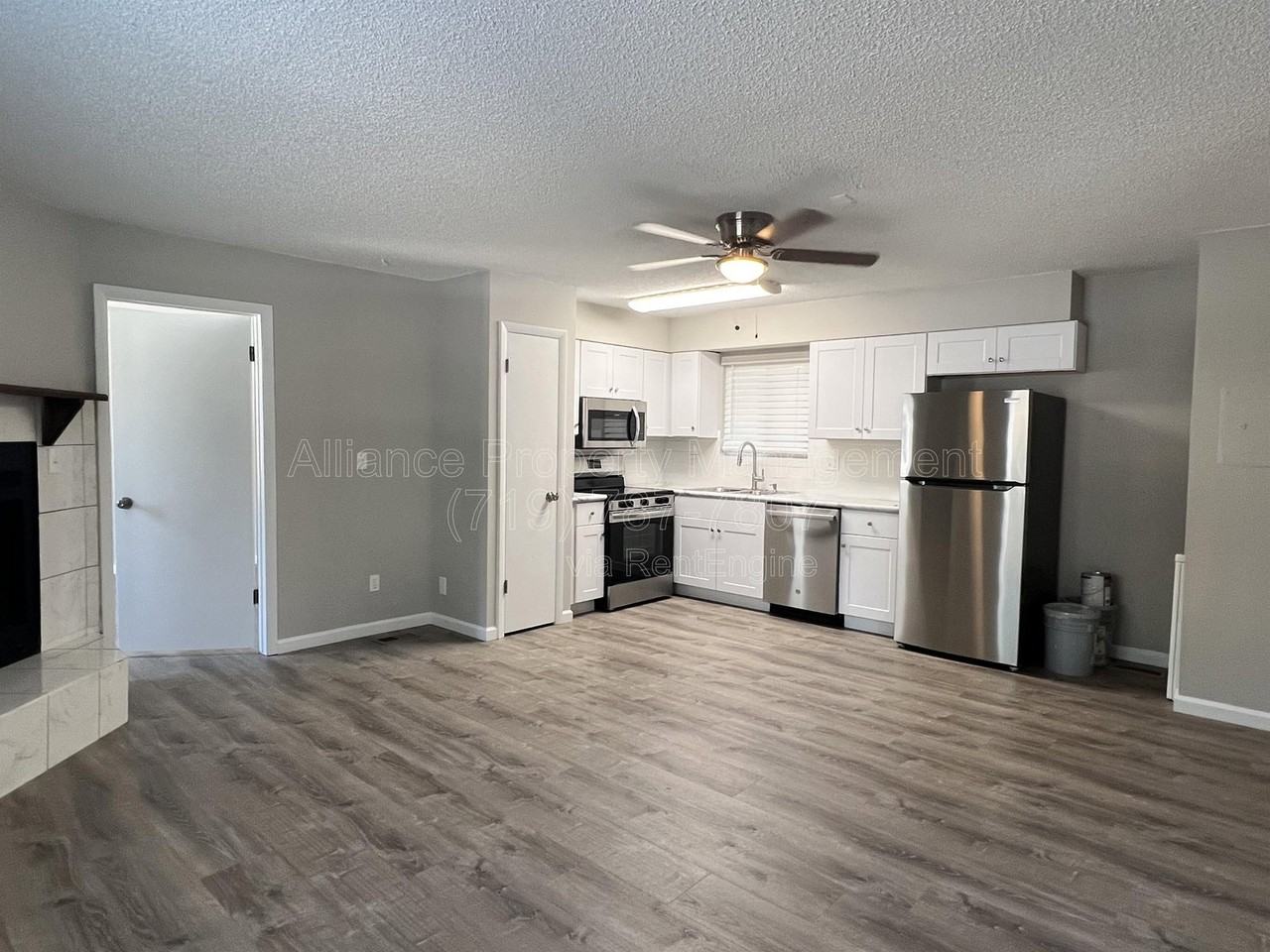 2462 E Willamette Ave - Photo 2 of 21