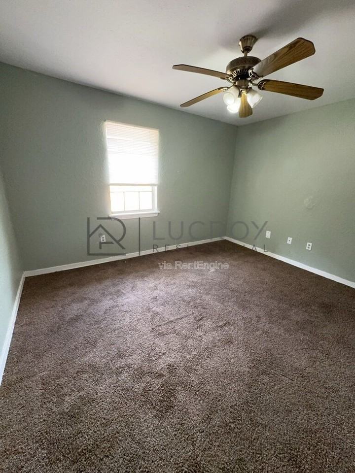 4345 W Capitol St #B4 - Photo 6 of 10