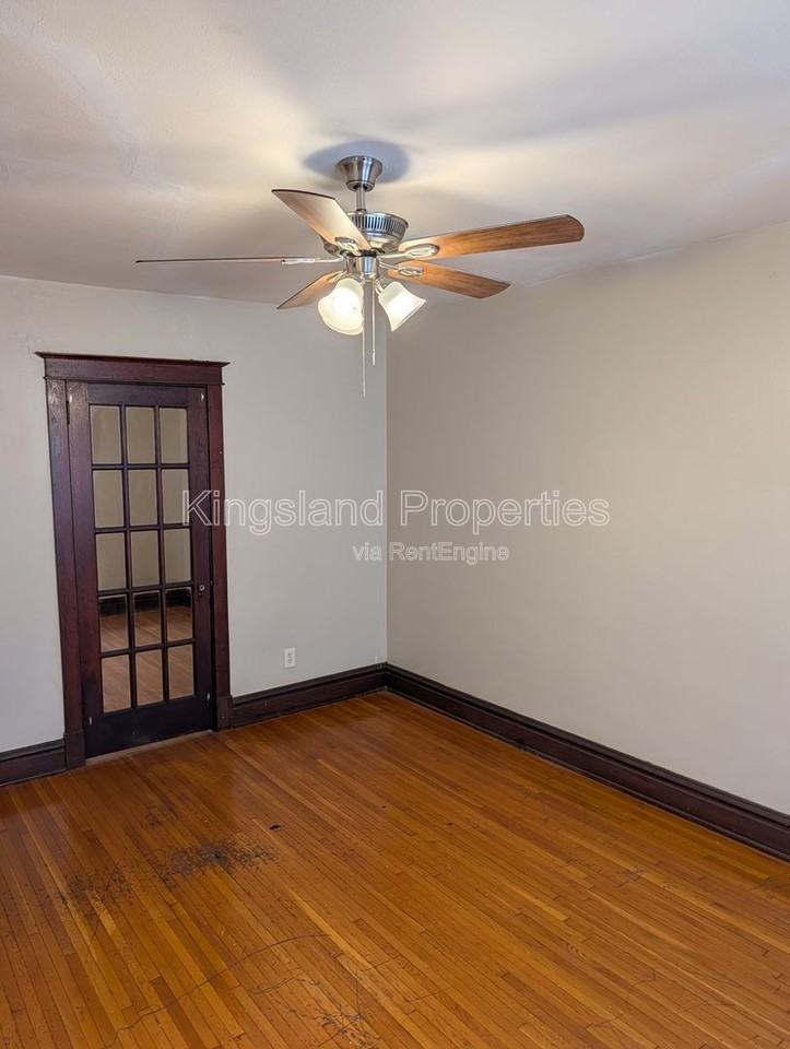 4226 Neosho St #4 - Photo 2 of 10