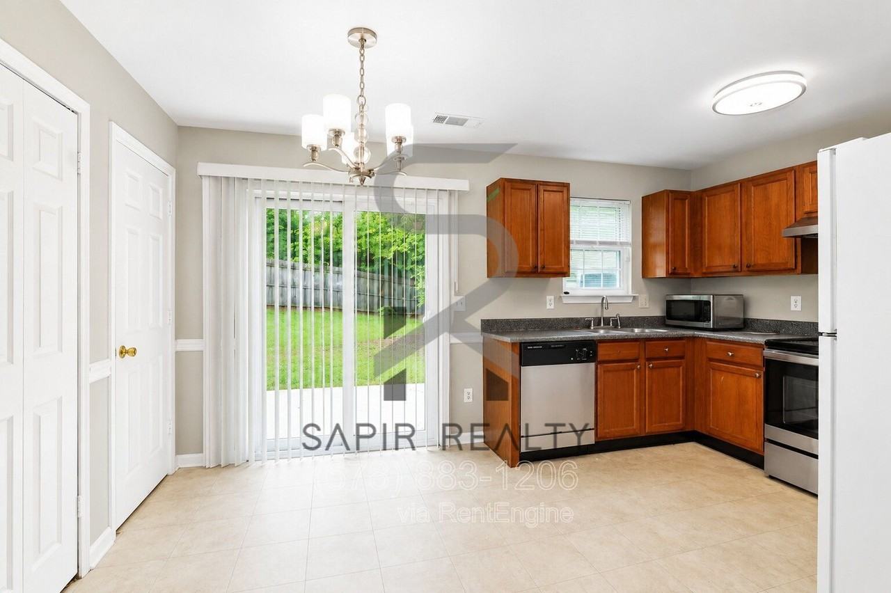 6989 Setters Way - Photo 4 of 17