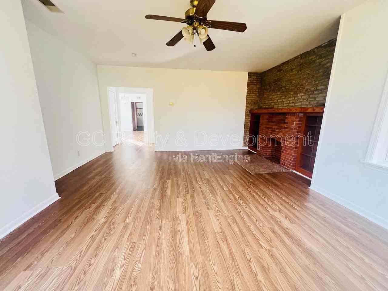 6124 S Whipple St #3 - Photo 5 of 19