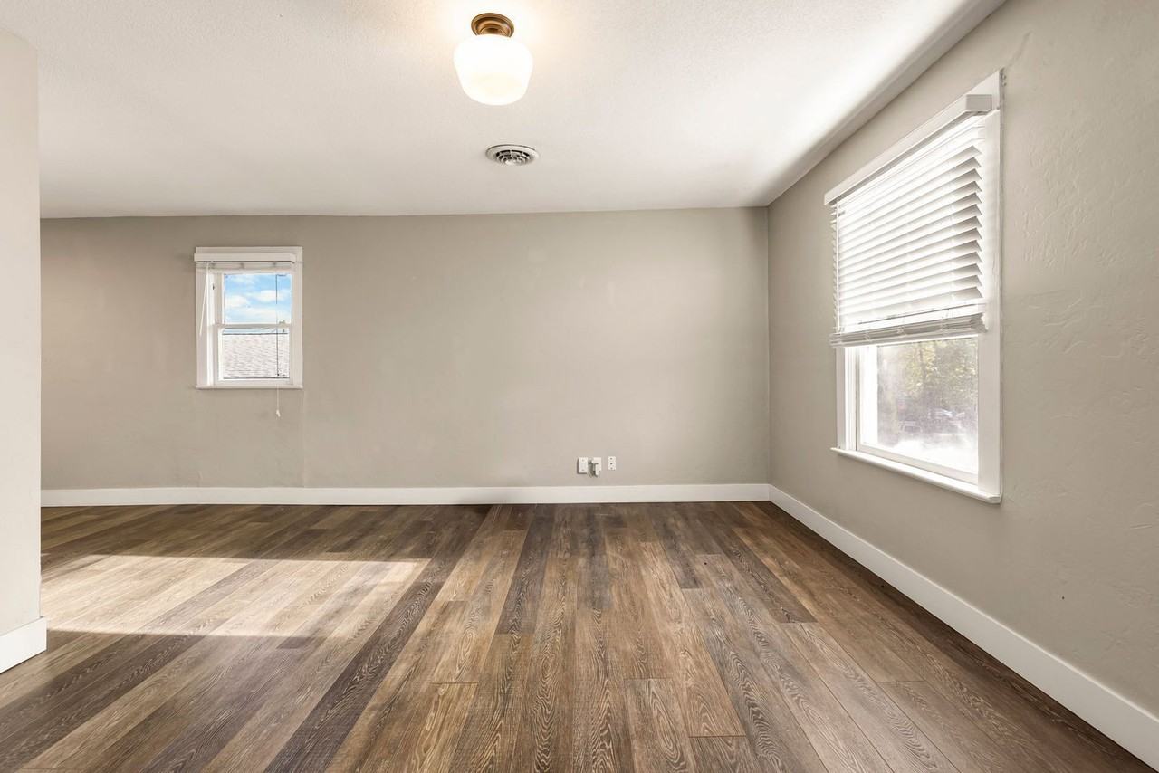 5532 N Haight Ave - Photo 7 of 21