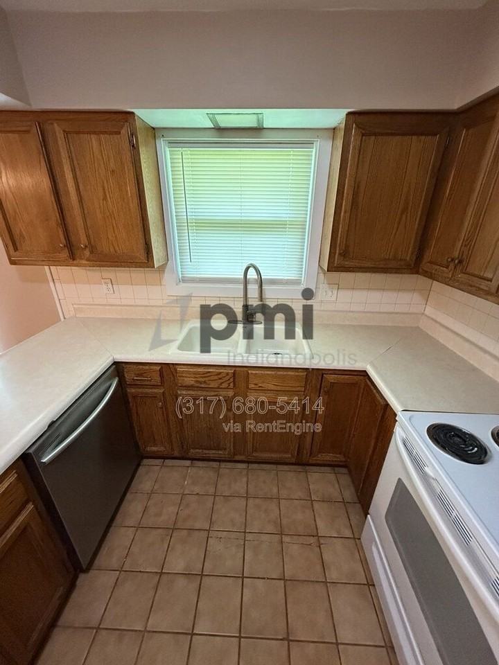 951 Pawnee Rd - Photo 7 of 50