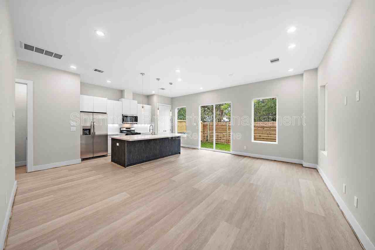 24 Bucan St #B - Photo 7 of 39