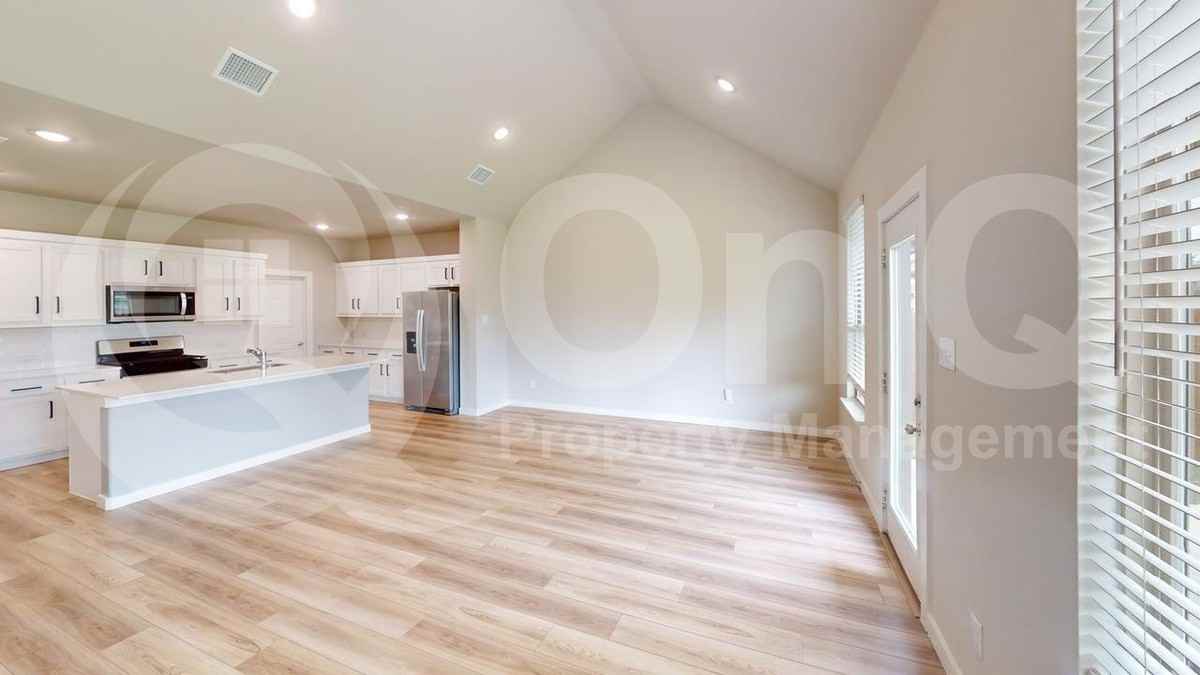 252 Hope Orchards Dr - Photo 6 of 33