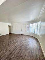 1043 1/2 S Norton Ave - Photo 1 of 1